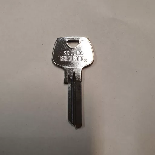 Elzett lakat 2048 / 45
