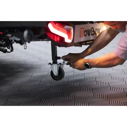 Vonóhorog szállítódoboz TowBox V5 Swing L, fekete